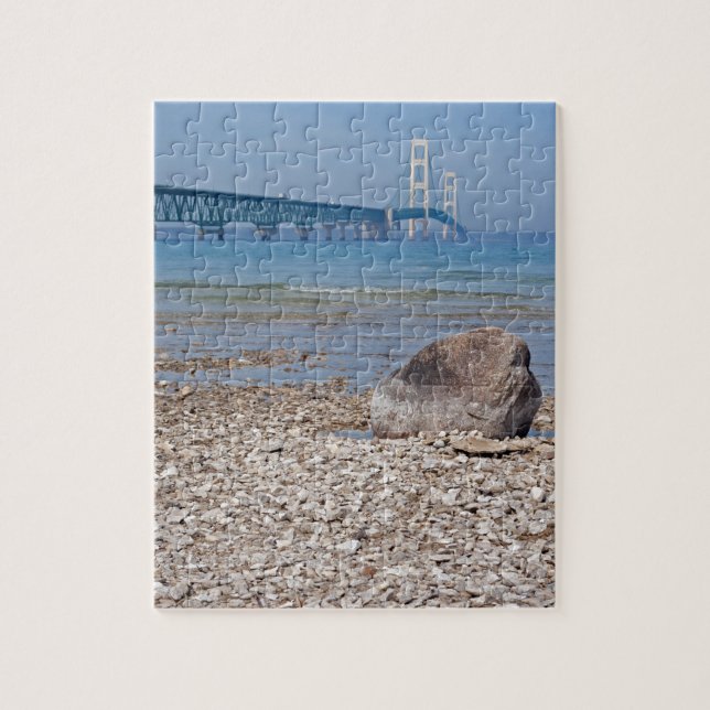 Pont de Mackinac avec le puzzle de roche (Vertical)