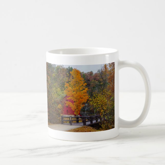Pont Promenade À Alley Mill Coffee Mug (Droite)