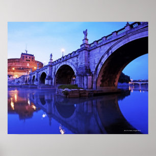 Ponte Sant Angelo und Castel Sant Angelo vorbei Poster
