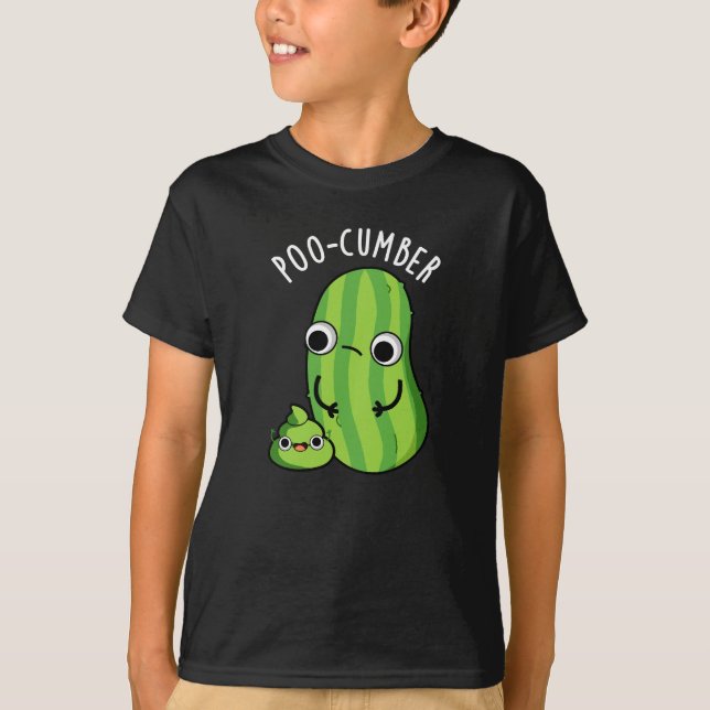 Poo cumber Funny Cucumber Pun Dark BG T-Shirt (Vorderseite)