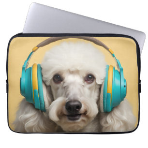 Poodle mit Kopfhörer Laptopschutzhülle