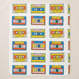Pop Art 90s nahtlose Muster von Musikkassetten. B Sherpadecke