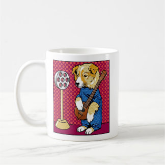 Pop-Art-Hund spielt Instrument Retro-Comic Kaffeetasse