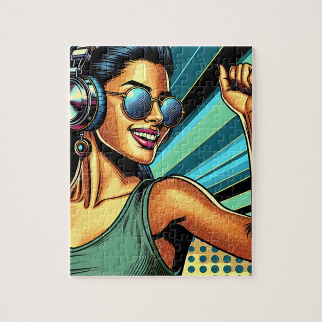 Pop Art Woman in Kopfhörern tanzen (Vertikal)