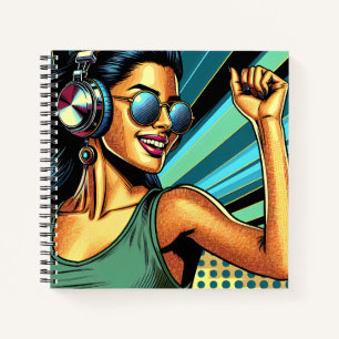 Pop Art Woman in Kopfhörern tanzen Notizbuch
