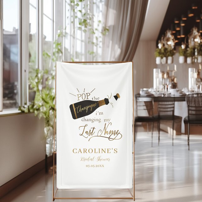 Pop der Champagner ich bin dabei meinen Nachnamen  Banner ("Pop the champagne, i´m changing my last name!" White, Bridal Shower Banner.)