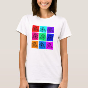 Pop-Kunst-Vintages Fahrzeug- mit zwei T-Shirt