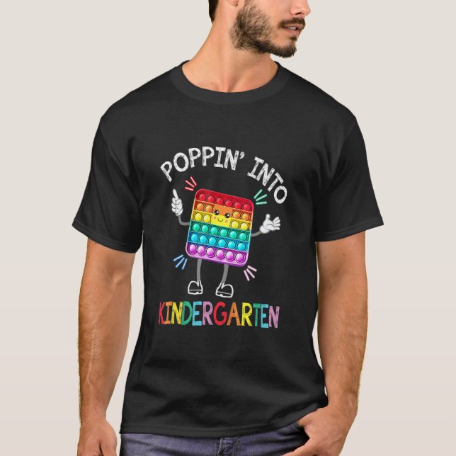 Poppin in Kindergarten Trendy Sensory Fidget Toy T-Shirt (Vorderseite)