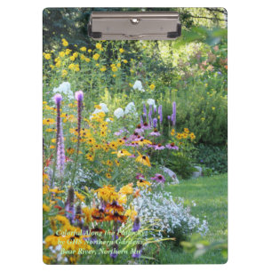 Porte-bloc Coloré le long de la voie ! Rassemblement de trois