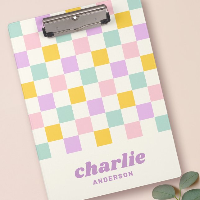 Porte-bloc damier rose jaune violet bleu (Pink yellow purple blue checkerboard clipboard)