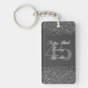 Porte - clé d'anniversaire glamour personnalisé 45
