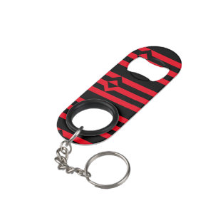 PORTE-CLÉ DÉCAPSULEUR DRAPEAU DE FIST PRIDE