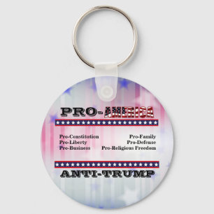 PORTE-CLÉS ANTI-TRUMP PRO-AMÉRIQUE