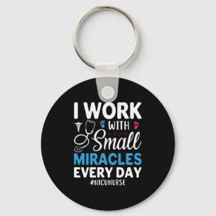 Porte-clés Cadeau infirmière Je Travaille Avec Small