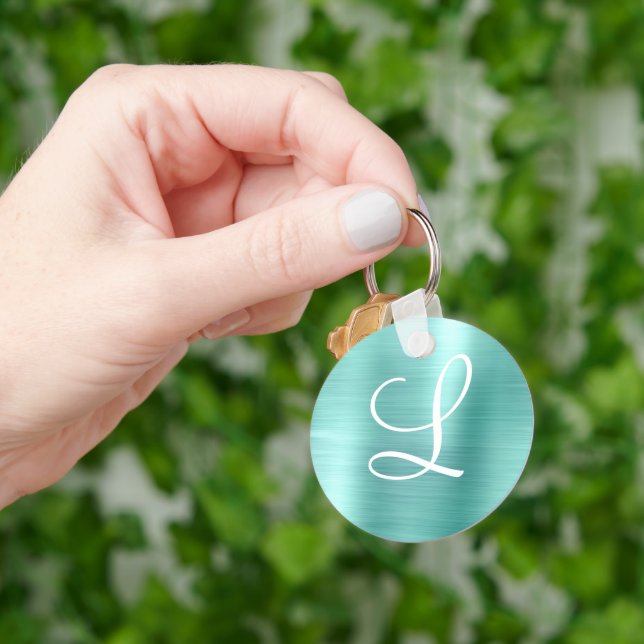 Porte-clés Chic Aqua Brossé Métal Monogramme blanc (main)