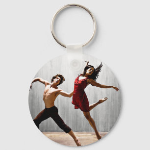 Porte-clés Danseurs modernes masculins et féminins en robe ro