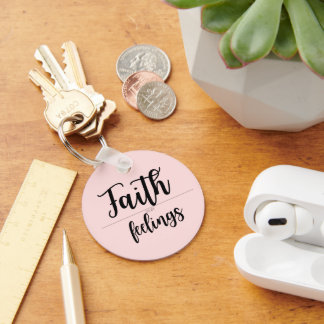Porte-clés Faith Over Feelings Pink Christian women gift