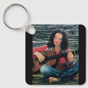 Porte-clés Femme Jouant De La Musique Avec Guitare Acoustique