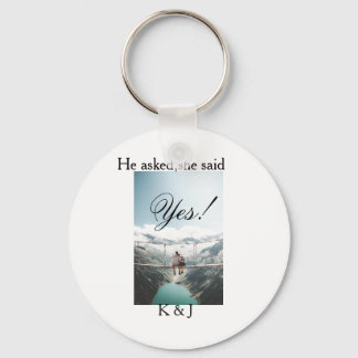 Porte-clés He asked she said yes engagement photo name stylis