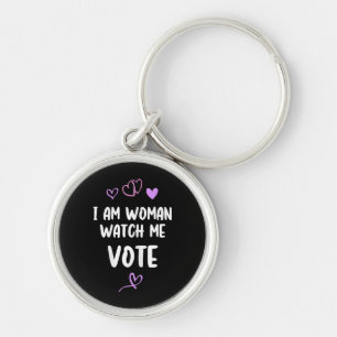 Porte-clés Je Suis Une Femme Qui Me Regarde Voter