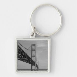 Porte-clés Le long des niveaux de gris du pont Mackinac