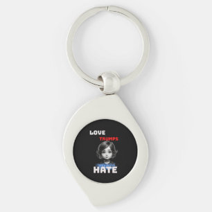 Porte-clés LOVE TRUMPS HAINE -anti Donald tee