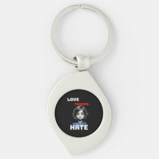 Porte-clés LOVE TRUMPS HAINE -anti Donald tee