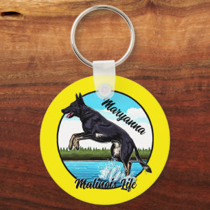 Porte-clés Malinois noir dans l'eau