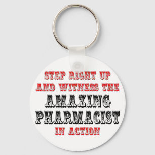 Porte-clés Pharmacien Extraordinaire en action
