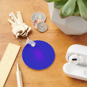 Porte-clés Rayons mandala violets sur le porte - clé bleu