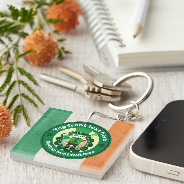 Porte-clés Saint Patrick avec un chat à un oeil heureux (Devant Droit)