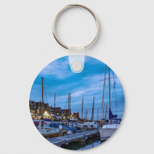 Porte-clés Scène nocturne traditionnelle de la ville de pêche