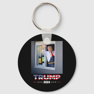 Porte-clés Trump fonctionne dans un drive-through Trump serva
