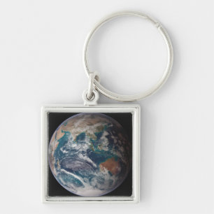 Porte-clés Un à pleine vue de la terre montrant des données