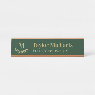 Porte-nom Pour Bureau Elegant Greenery Tan Dark Green Monogram & Name