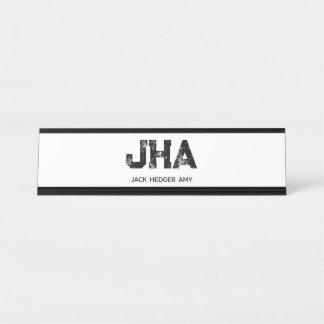 PORTE-NOM POUR BUREAU MINIMALIST BLACK THREE LETTER MONOGRAM NAME WHITE