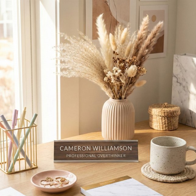 Porte-nom Pour Bureau Personalized Funny Wood Paneling Overthinker (Créateur téléchargé)