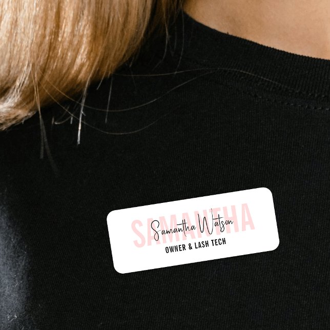 Porte-nom Salon de coiffure de beauté moderne Blush rose est (Fully customizable white and pink name badge for aestheticians, spa employees, salons, boutiques etc)