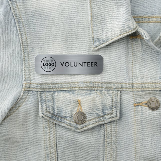 Porte-nom Volontaire Silver Metallic Finish Business Logo (En situation)