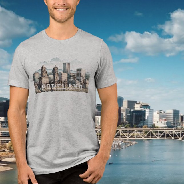 Portland Skyline Graphic T - Shirt (Von Creator hochgeladen)