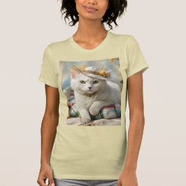 Portrait einer Katze in einem Hut. T-Shirt