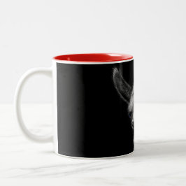 Portrait Head Niedlich Llama mit schwarzem Hinterg Zweifarbige Tasse