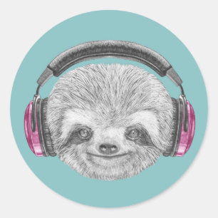 Portrait von Sloth Tragen von Kopfhörern Runder Aufkleber