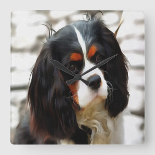 Porträt eines Cavalier King Charles Spaniels Quadratische Wanduhr