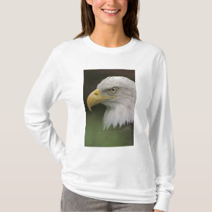Porträt eines erwachsenen Weißkopfseeadlers, Halia T-Shirt