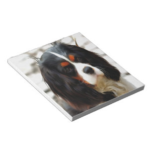 Porträt eines King Charles Cavalier Spaniels Notizblock