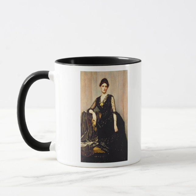 Porträt von Frau Agnes Williamson Tasse (Links)