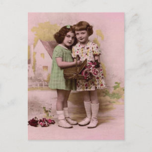 Porträt zweier junger französischer Mädchen Postkarte