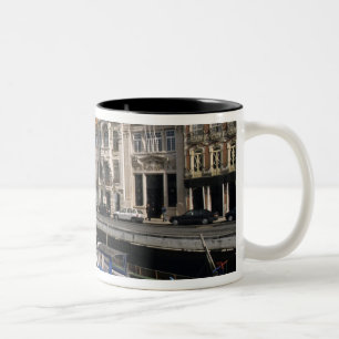 Portugal, Aveiro. Moliceiros (Algensammlung) Zweifarbige Tasse