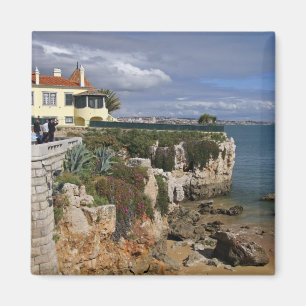 Portugal, Cascais. Praia da Rainha, ein Strand in Magnet